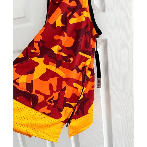 NWT Aarmy Camo Print Racerback Top, size Small - Picture 6 of 10